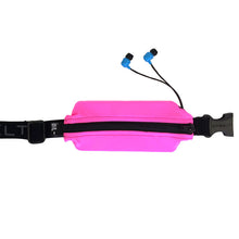 Load image into Gallery viewer, Spibelt Flex great for the gym with headphones Pink
